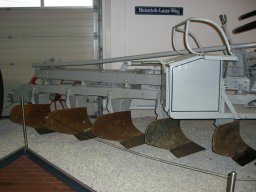 Fahrt Schachthof und Treckermuseum 75